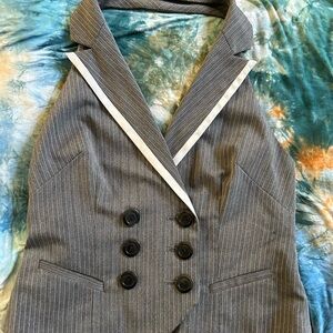 New without tags VERY SEXY Mixit Gray Striped Vest with open back.